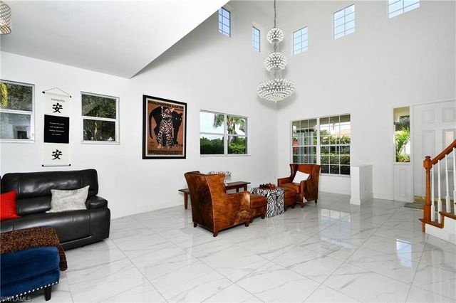8213 Laurel Lakes BLVD, Naples, FL 34119