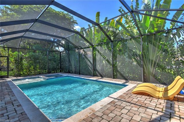 8213 Laurel Lakes BLVD, Naples, FL 34119