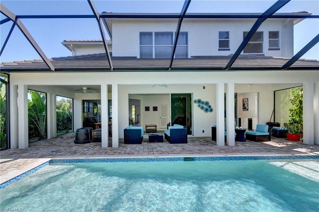 8213 Laurel Lakes BLVD, Naples, FL 34119