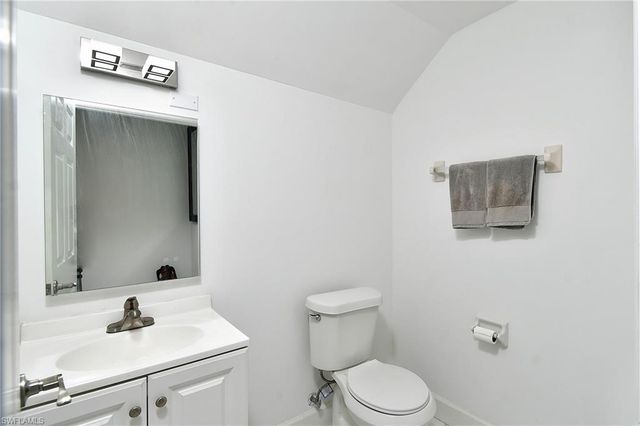 8213 Laurel Lakes BLVD, Naples, FL 34119