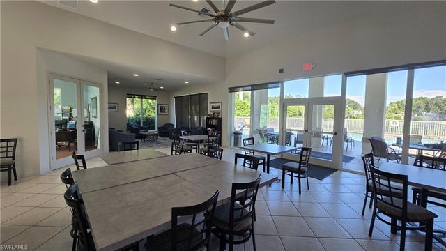 8213 Laurel Lakes BLVD, Naples, FL 34119