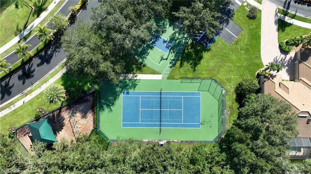 8213 Laurel Lakes BLVD, Naples, FL 34119