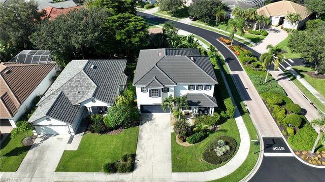 8213 Laurel Lakes BLVD, Naples, FL 34119