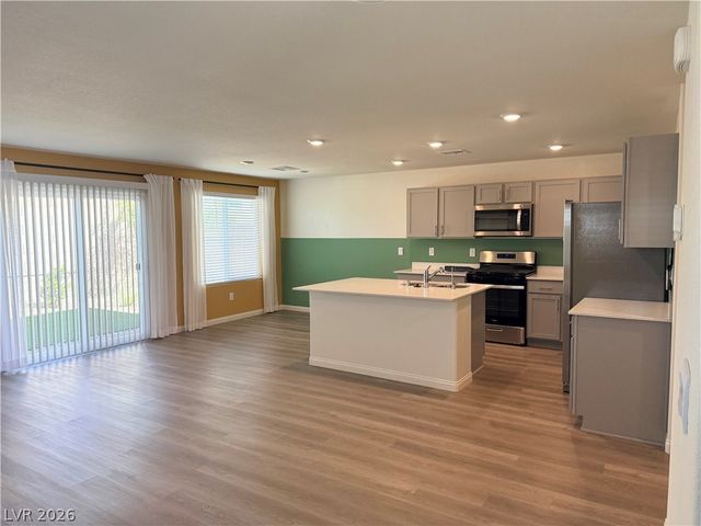 2626 Blue Dawn Falls Avenue, North Las Vegas, NV 89081