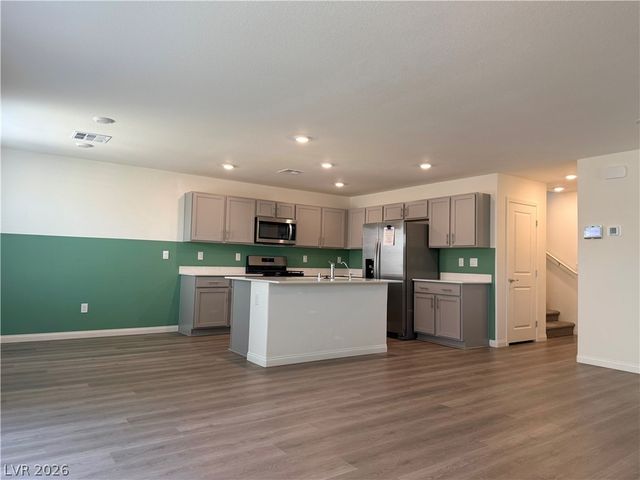 2626 Blue Dawn Falls Avenue, North Las Vegas, NV 89081