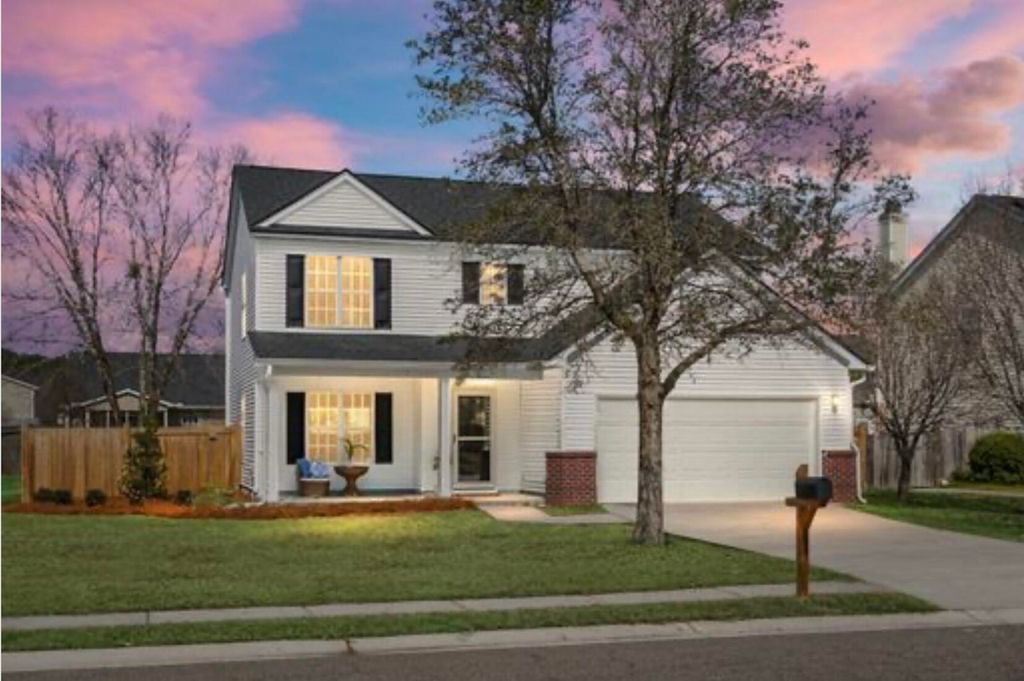 528 Holiday Drive, Summerville, SC 29483