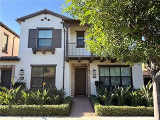 112 Crescent Moon, Irvine, CA 92602