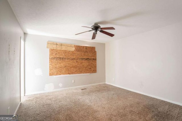 140 Beverly Park Court, Newnan, GA 30263