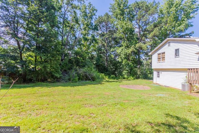 140 Beverly Park Court, Newnan, GA 30263