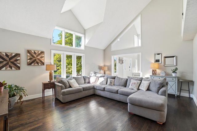 638 Churchill Drive, Gahanna, OH 43230