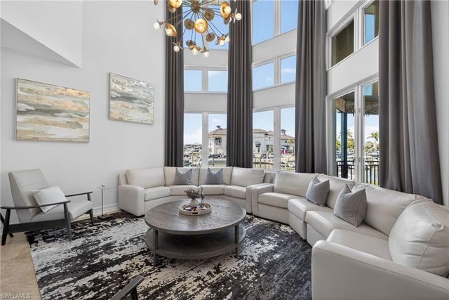 1305 Curlew AVE C, Naples, FL 34102