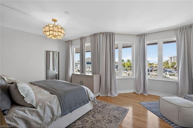 1305 Curlew AVE C, Naples, FL 34102