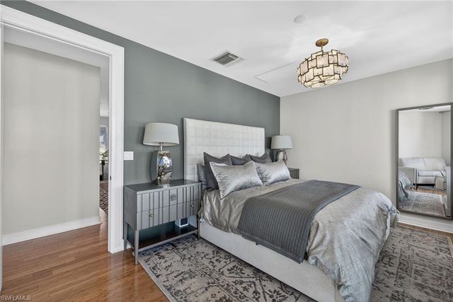 1305 Curlew AVE C, Naples, FL 34102