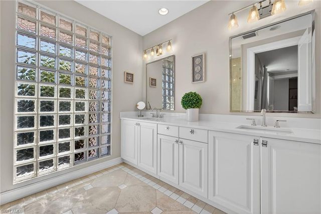 1305 Curlew AVE C, Naples, FL 34102