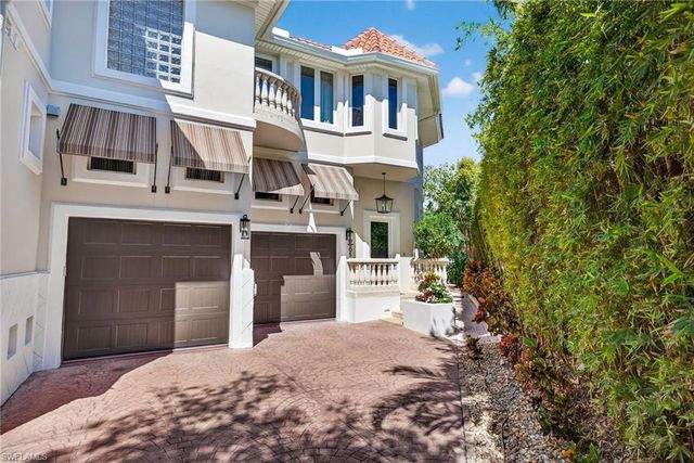 1305 Curlew AVE C, Naples, FL 34102