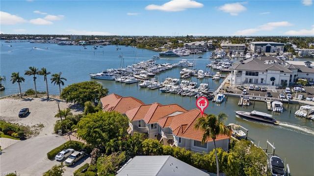 1305 Curlew AVE C, Naples, FL 34102