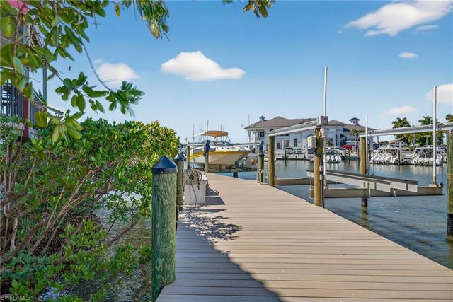 1305 Curlew AVE C, Naples, FL 34102