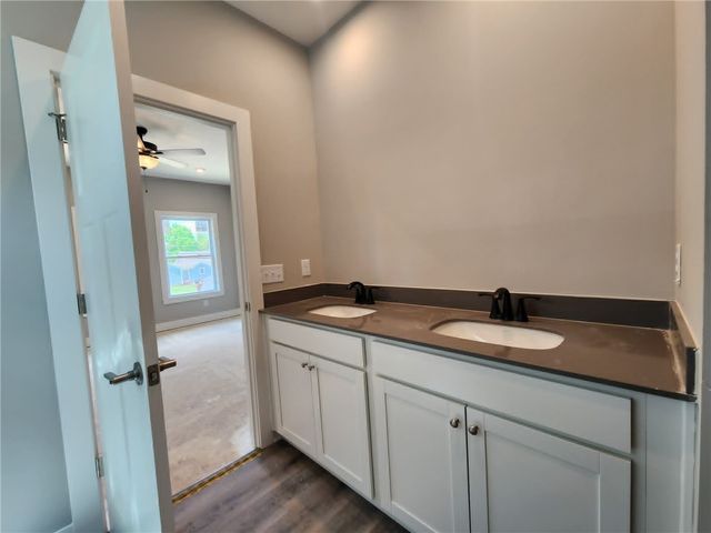 1565 N Fairfield Road, Beavercreek, OH 45432