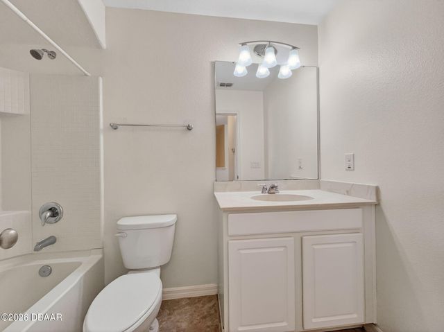 202 Wentworth Grande Drive, Daytona Beach, FL 32124