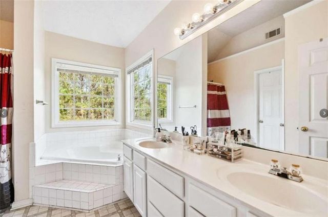 668 SAVANNAH ROSE Way, Lawrenceville, GA 30045