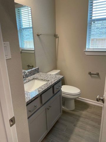 7912 Spring Run Drive, Magnolia, TX 77354