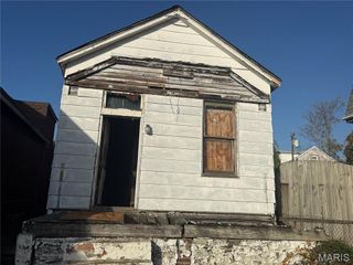 3851 Illinois Avenue, St Louis, MO 63118