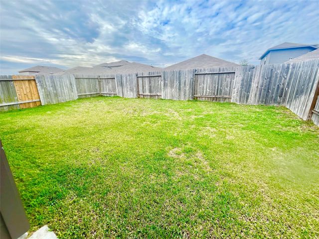 14670 Canyon Pines Lane, New Caney, TX 77357