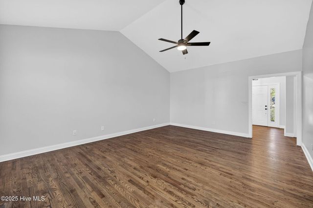 5235 Crosswinds Drive, Wilmington, NC 28409