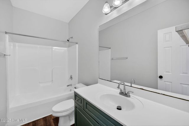 5235 Crosswinds Drive, Wilmington, NC 28409