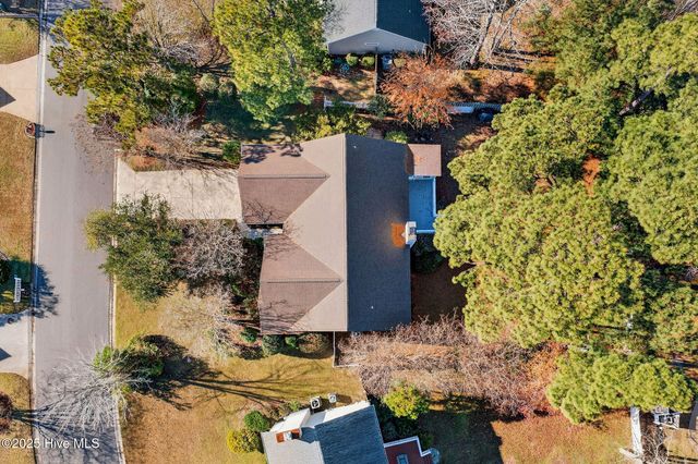 5235 Crosswinds Drive, Wilmington, NC 28409