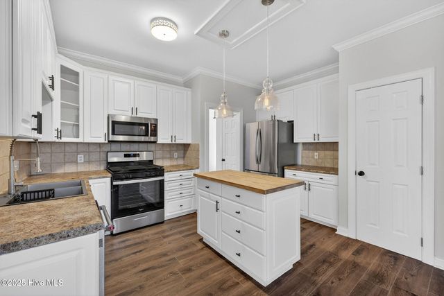 5235 Crosswinds Drive, Wilmington, NC 28409