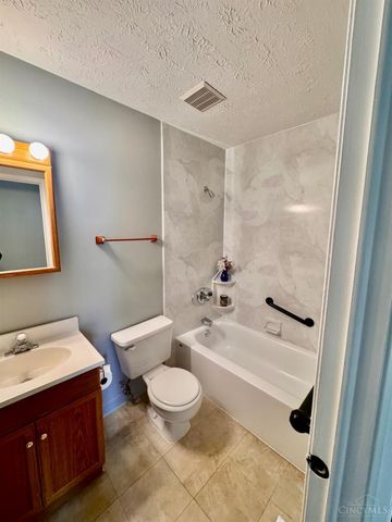 10 Sunnyside Drive, Fairfield, OH 45014