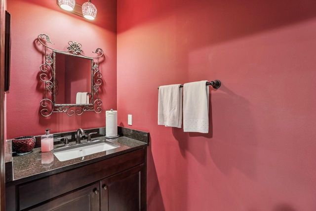 1713 Sawtooth Lane, Madison, WI 53719