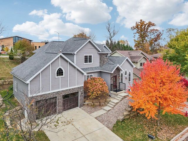 1713 Sawtooth Lane, Madison, WI 53719