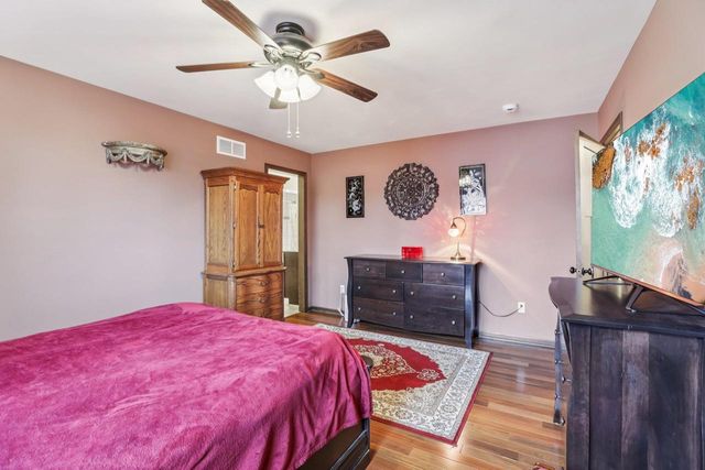 1713 Sawtooth Lane, Madison, WI 53719