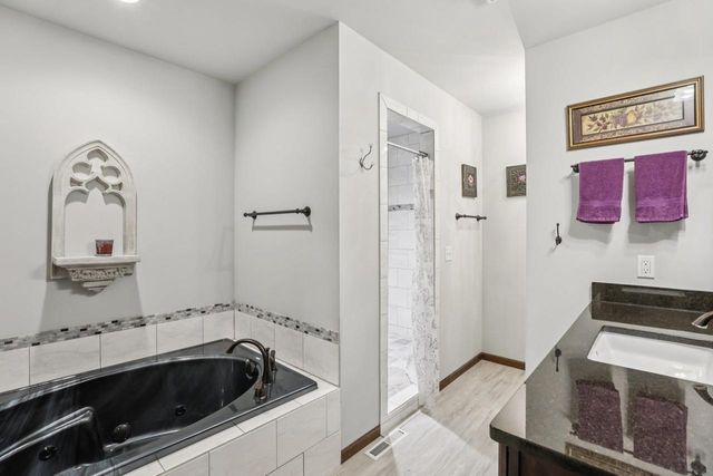 1713 Sawtooth Lane, Madison, WI 53719