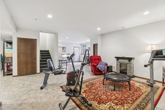 1713 Sawtooth Lane, Madison, WI 53719