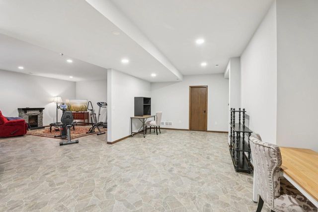 1713 Sawtooth Lane, Madison, WI 53719