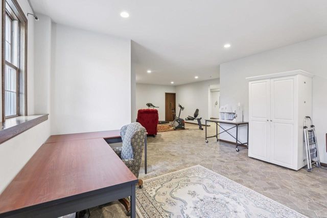 1713 Sawtooth Lane, Madison, WI 53719