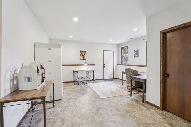 1713 Sawtooth Lane, Madison, WI 53719