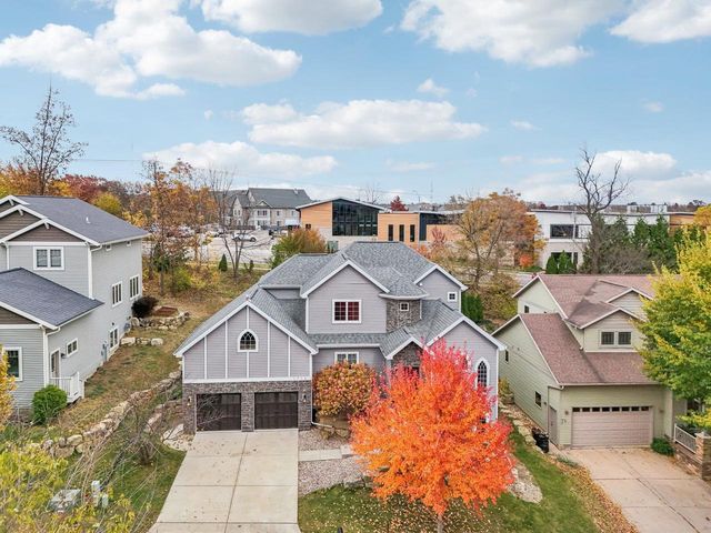 1713 Sawtooth Lane, Madison, WI 53719