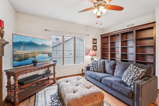 1713 Sawtooth Lane, Madison, WI 53719