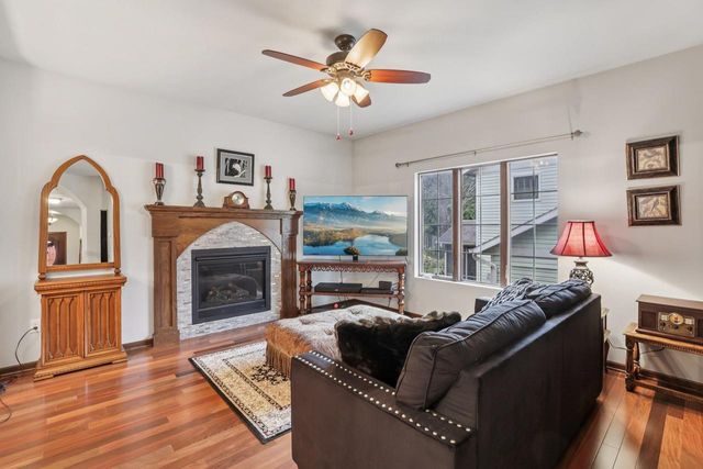 1713 Sawtooth Lane, Madison, WI 53719