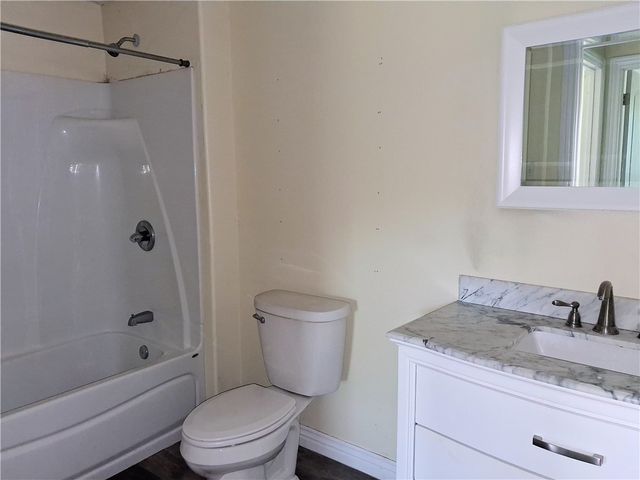 303 W 8th Street, Green Forest, AR 72638