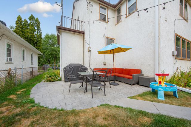 4133 5th Avenue S, Minneapolis, MN 55409