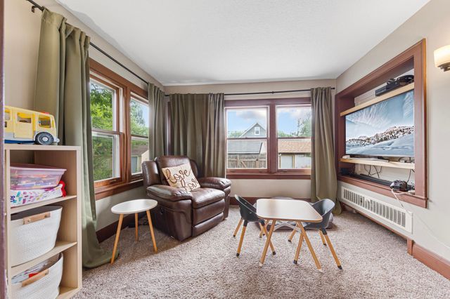 4133 5th Avenue S, Minneapolis, MN 55409
