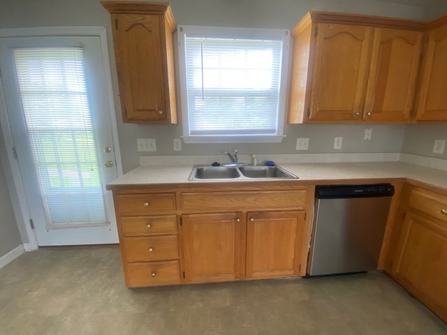 162 Willdon Dr, Portland, TN 37148