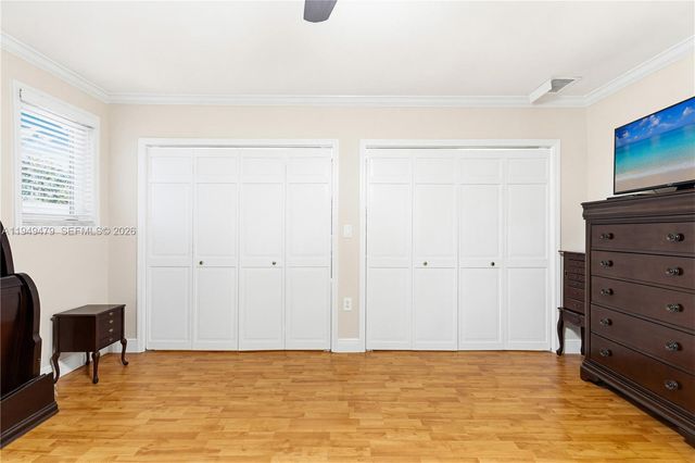 9461 SW 31st Ter, Miami, FL 33165