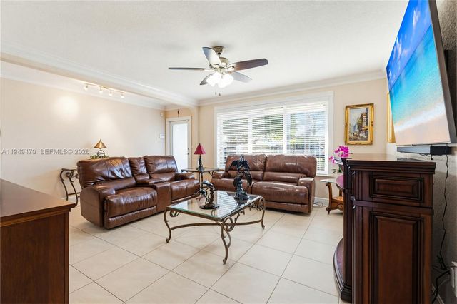 9461 SW 31st Ter, Miami, FL 33165