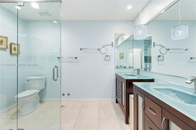 9461 SW 31st Ter, Miami, FL 33165